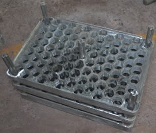 BASE TRAYS / FIXTURES